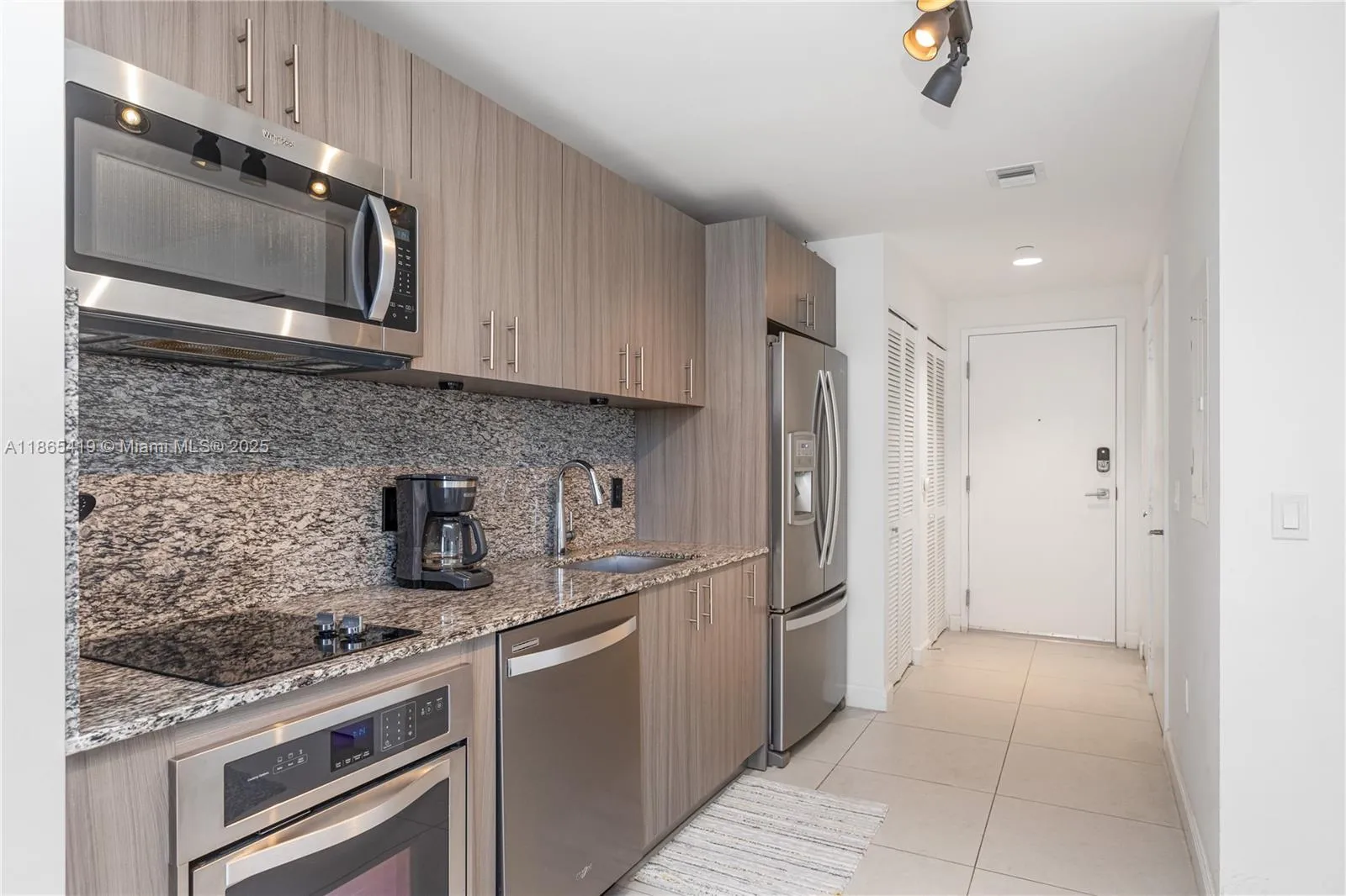 5350 NW 84th Ave # 710, Doral FL 33166