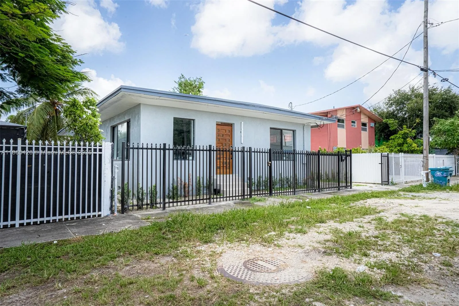 666 NW 28th St, Miami FL 33127
