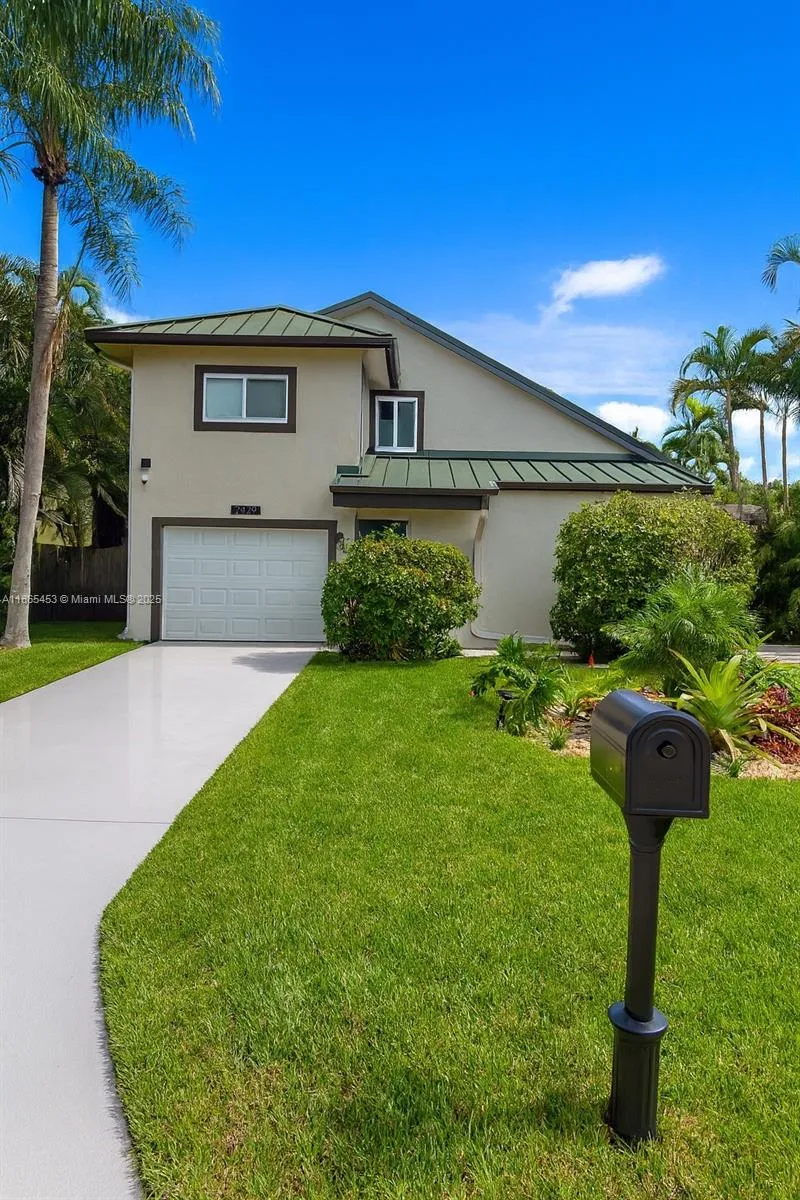 3 bedroom 2 bath for sale at 2429 Sundy Ave, Delray Beach FL 33444