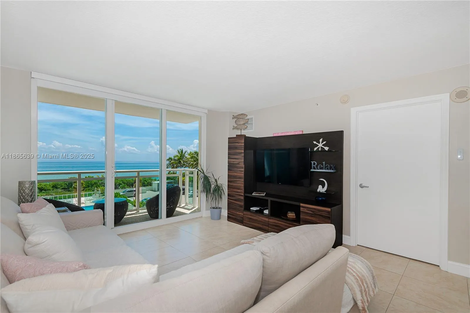 6917 Collins Ave # 511, Miami Beach FL 33141