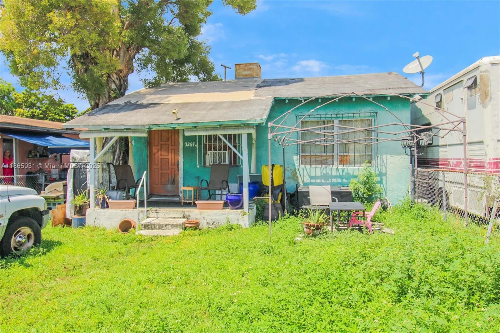 3270 NW 36th St, Miami FL 33142