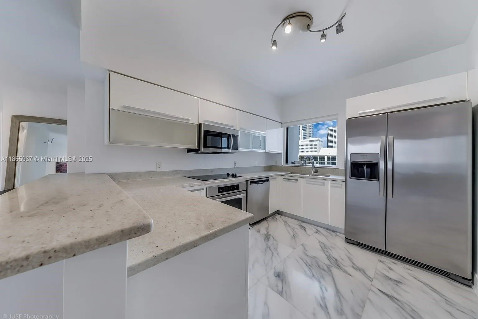 601 NE 36th St # 1909, Miami FL 33137