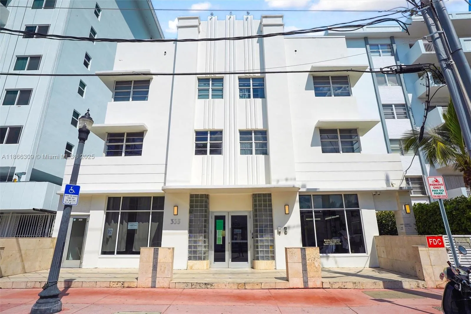 1 bedroom 1 bath for sale at 335 Ocean Dr # 223, Miami Beach FL 33139