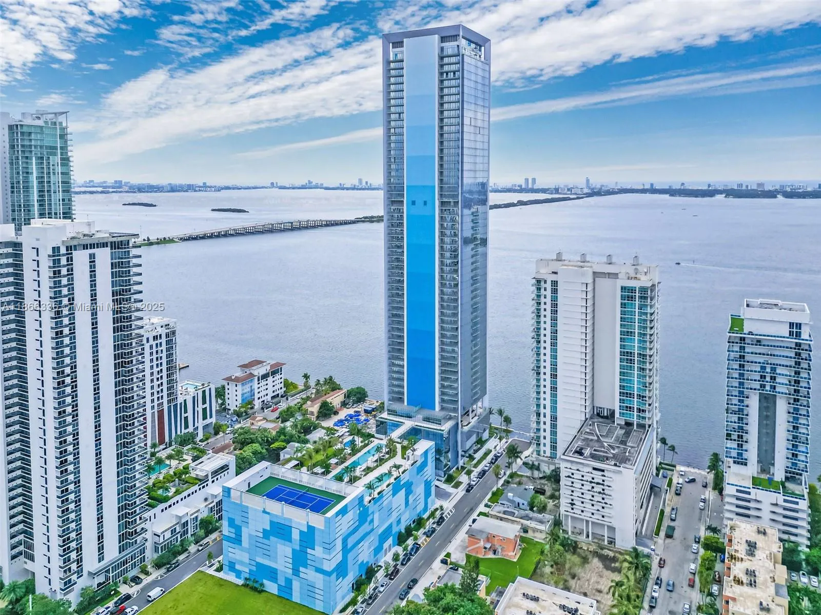 1 bedroom 1 bath for sale at 700 NE 26th Ter # 1604, Miami FL 33137