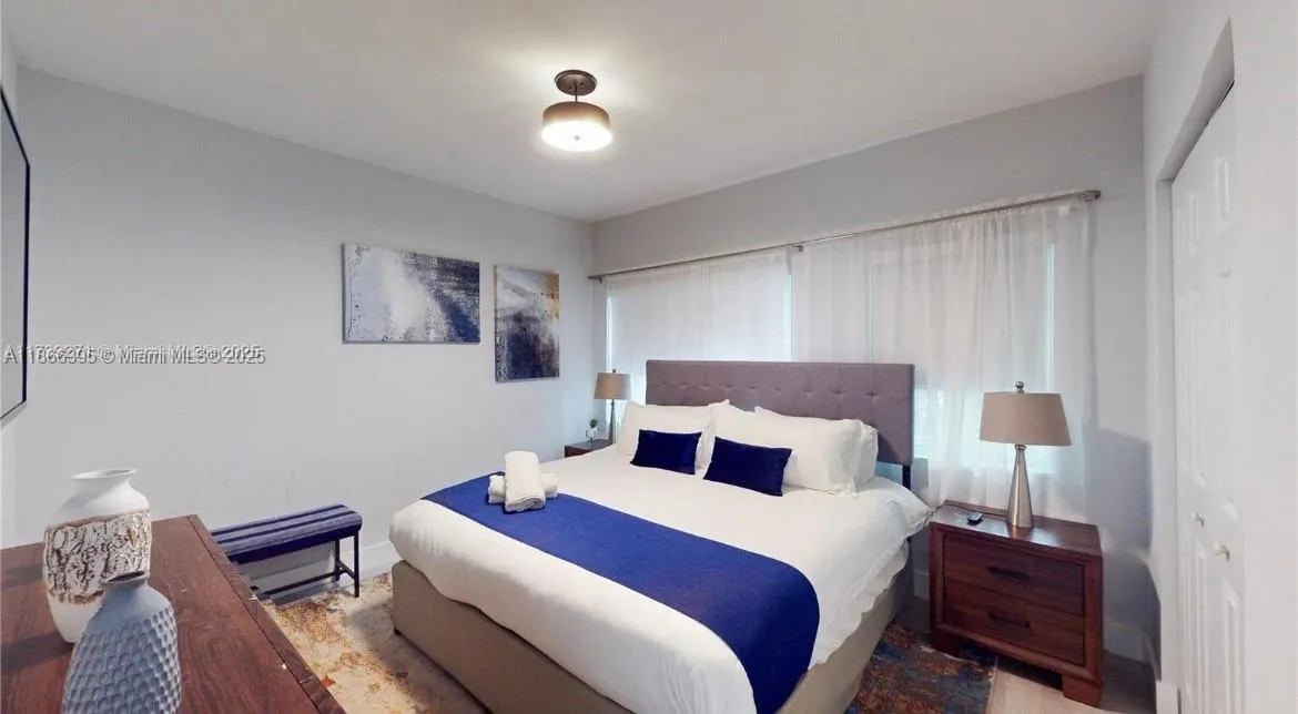 52 NW 47th Ter, Miami FL 33127