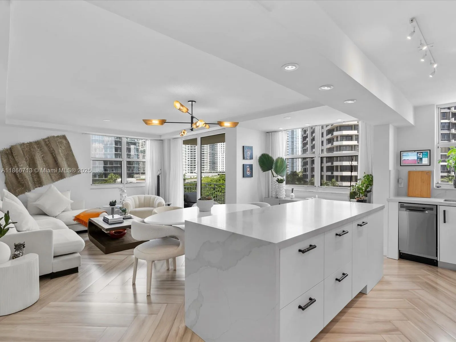 2 bedroom 2 bath for sale at 770 Claughton Island Dr # 701, Miami FL 33131