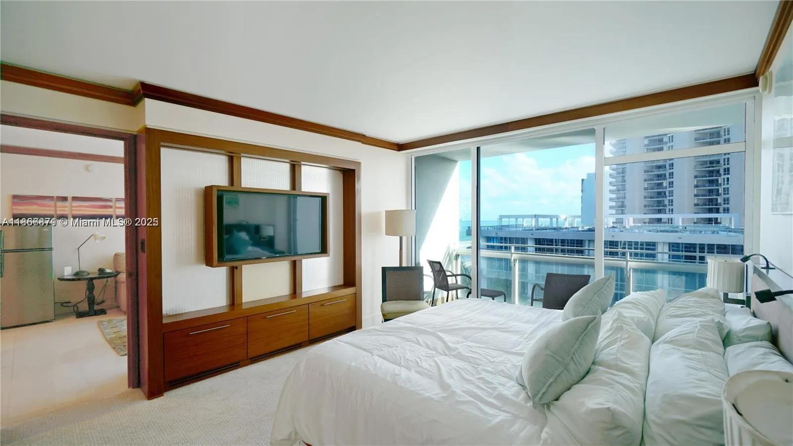 6801 Collins Ave # 710, Miami Beach FL 33141