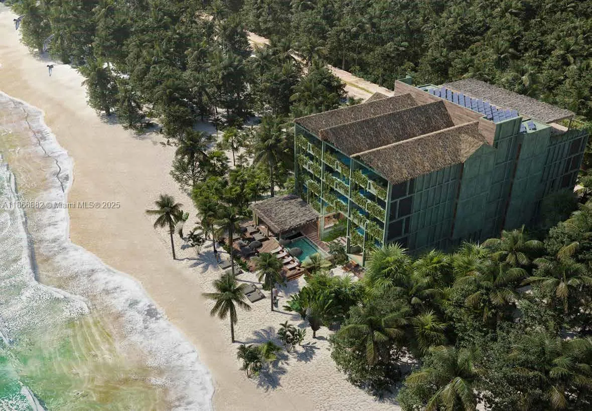 1 bedroom 1 bath for sale at 22 TANKAH # 102, FL