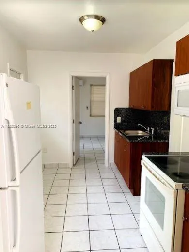 774 NE 86th St # 2, Miami FL 33138