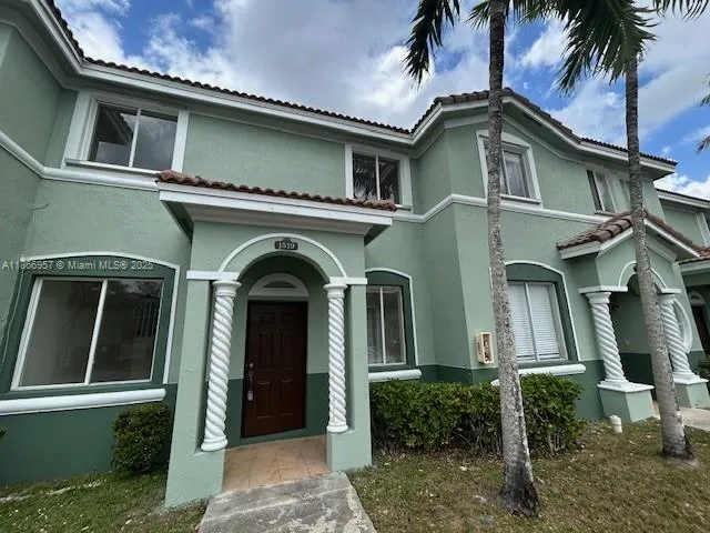 3 bedroom 2 bath for sale at 1519 SE 24th Ct # 238, Homestead FL 33035