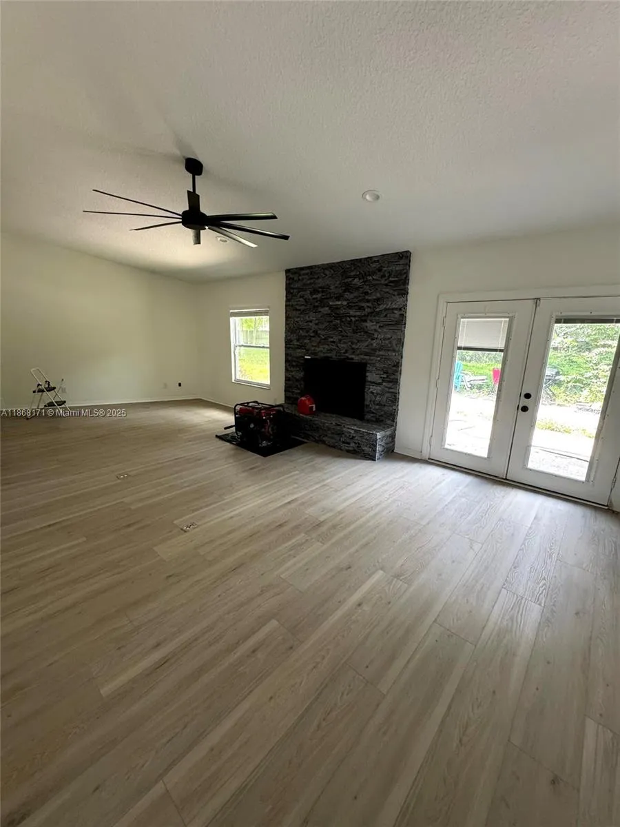 2020 NE 11 PLACE, Ocala FL 34470
