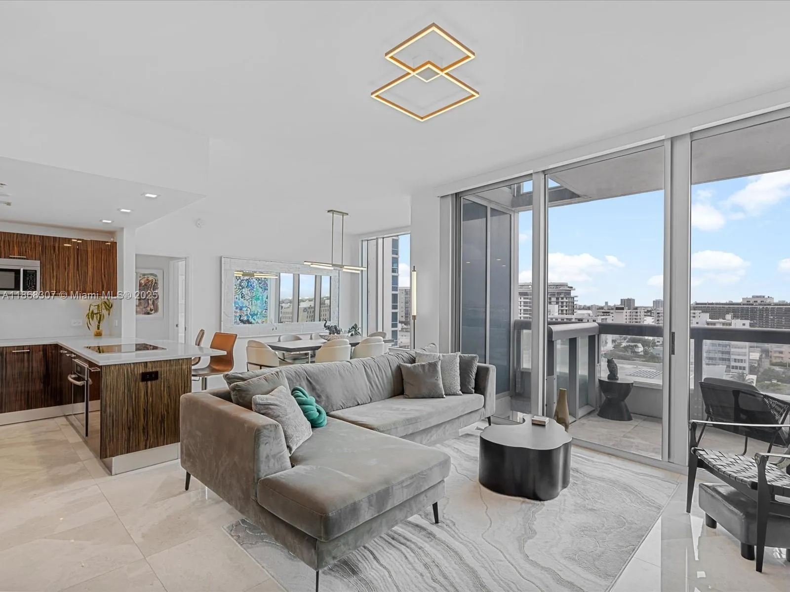 6899 Collins Ave # 1010, Miami Beach FL 33141