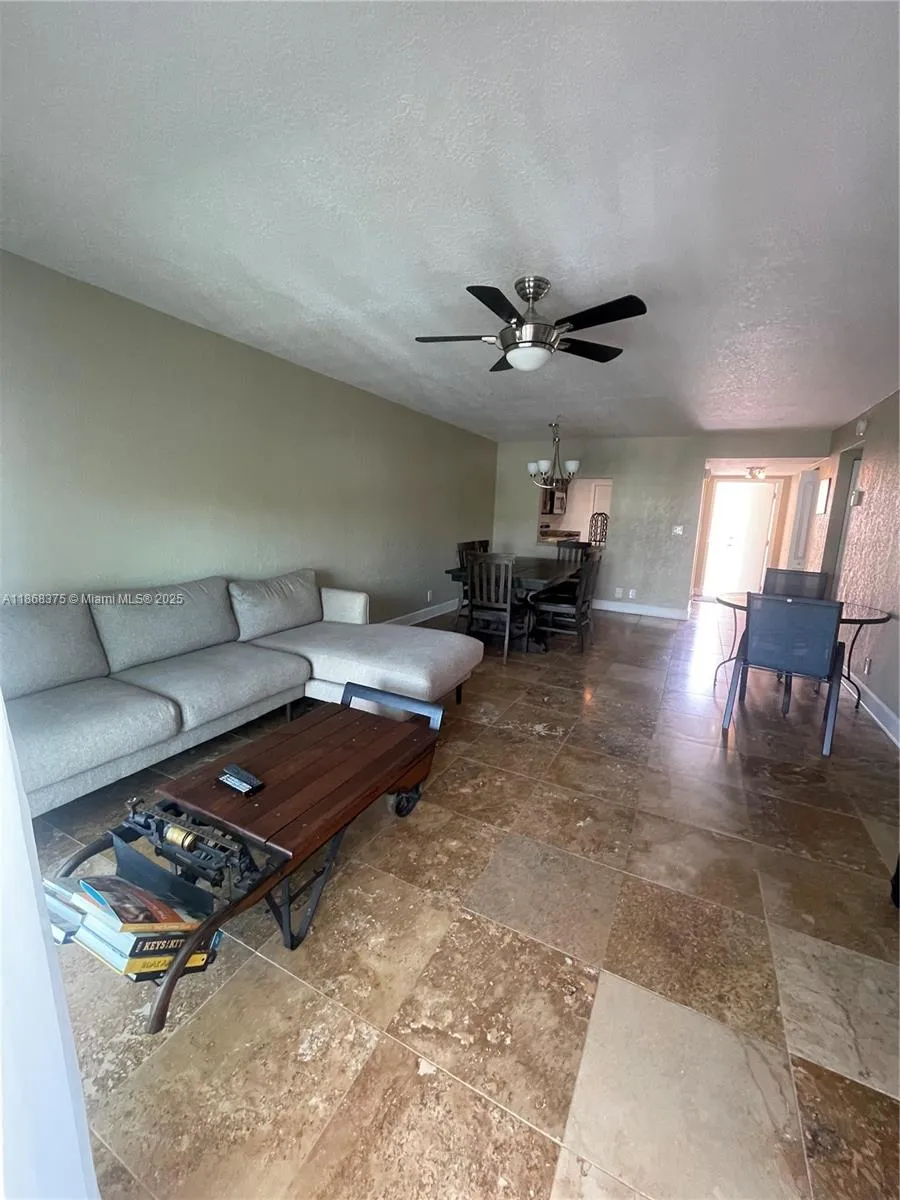 410 SE 2nd St # 422, Hallandale Beach FL 33009
