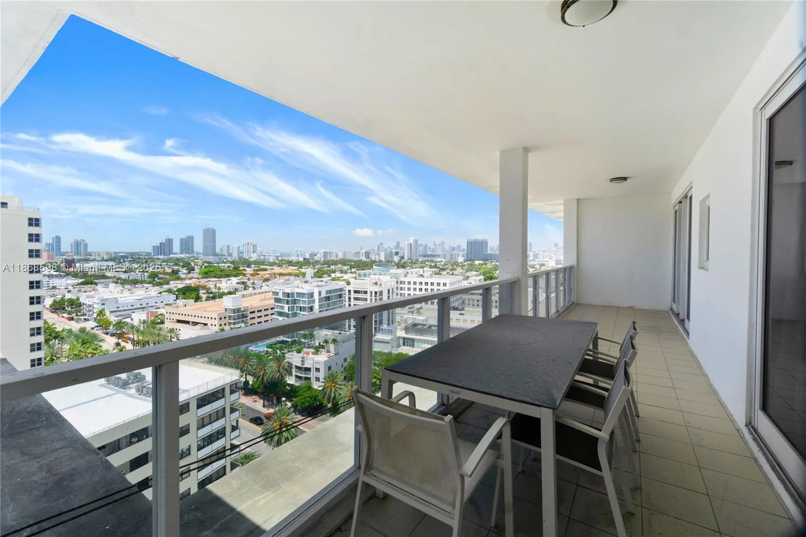 2 bedroom 2 bath for sale at 100 Lincoln Rd, Miami Beach FL 33139