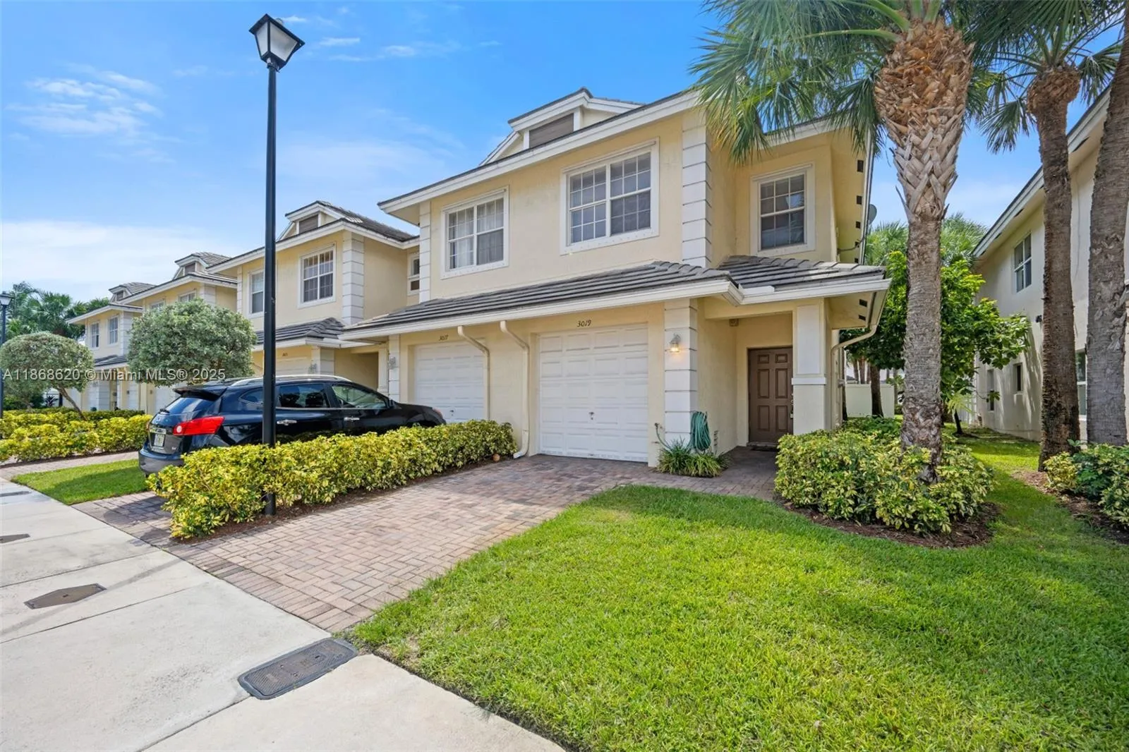 3 bedroom 2 bath for sale at 3019 NW 30th Ave, Oakland Park FL 33311
