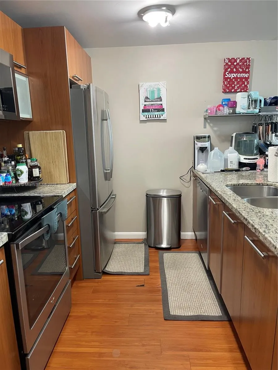 3000 NE 188th St # 706, Aventura FL 33180