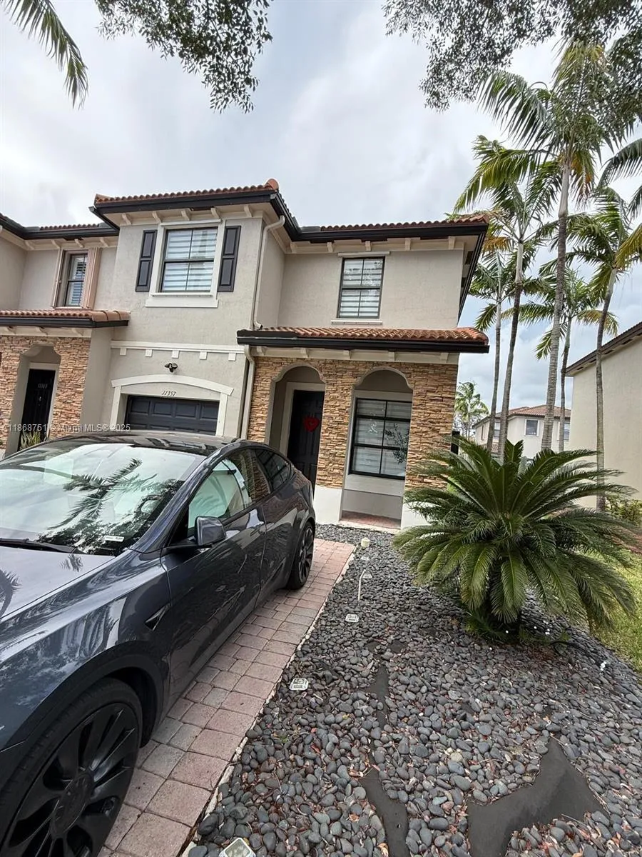 3 bedroom 2 bath for sale at 11357 SW 240th St # 11357, Homestead FL 33032