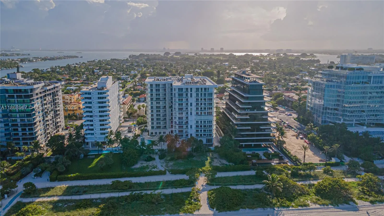 2 bedroom 2 bath for rent at 8925 Collins Ave # 4D, Surfside FL 33154