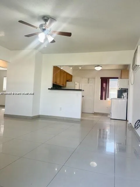 310 SW 10th Ter, Hallandale Beach FL 33009