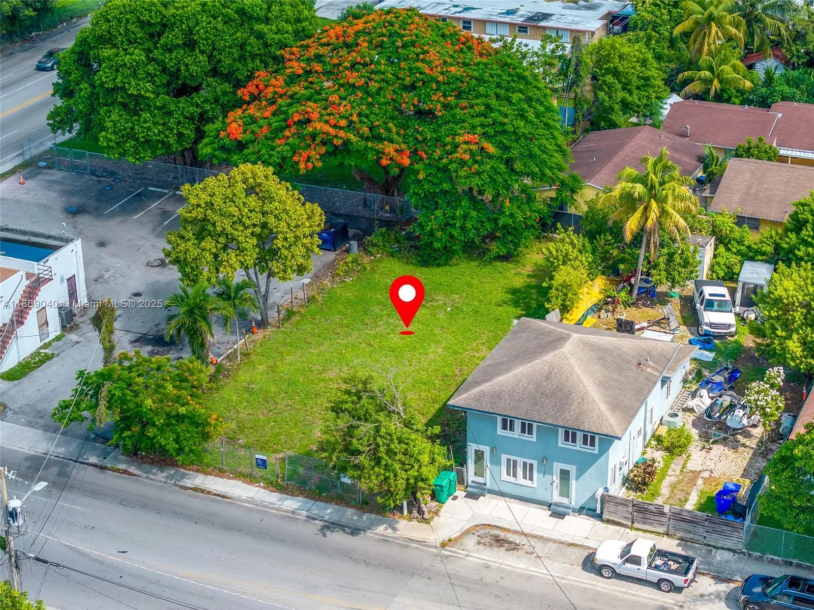 2177 NW 28th St, Miami FL 33142