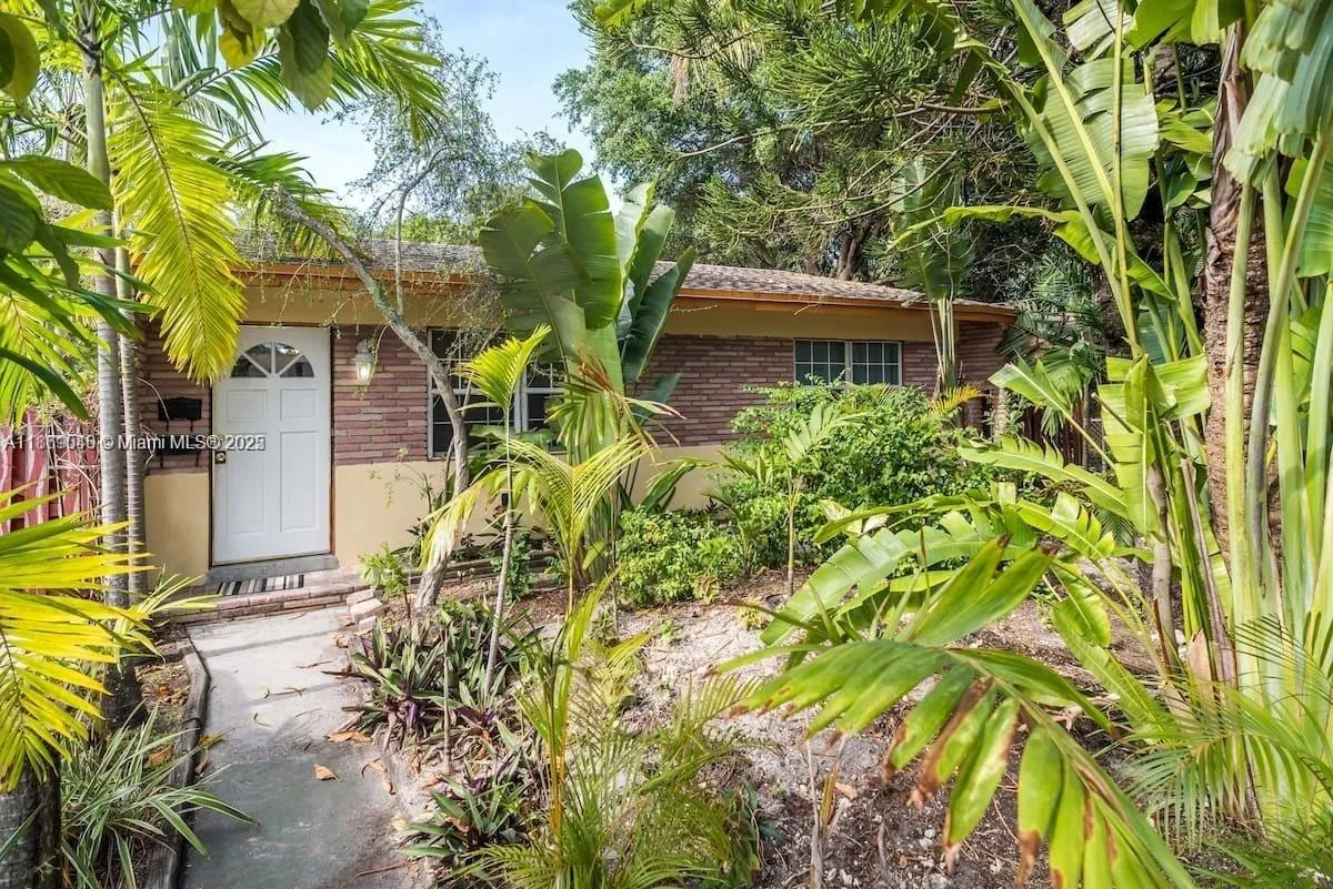 for sale at 2411 Hayes St, Hollywood FL 33020