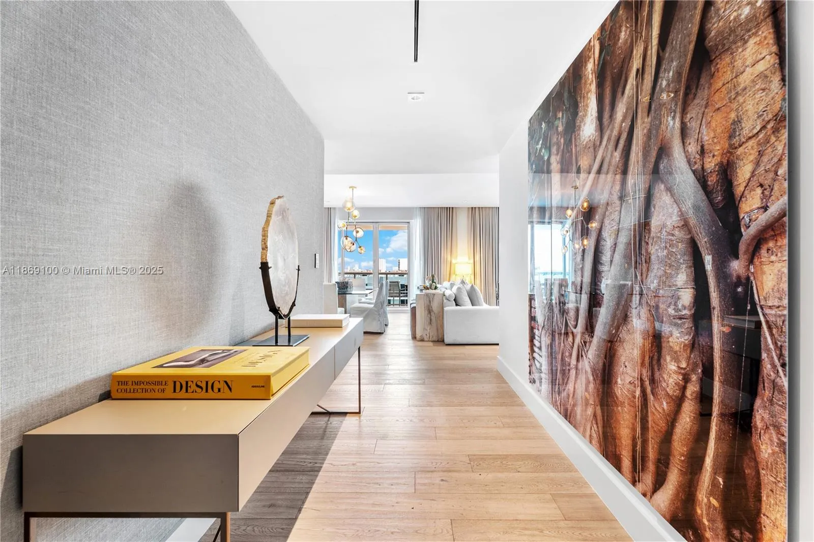 102 24th St # 1705, Miami Beach FL 33139