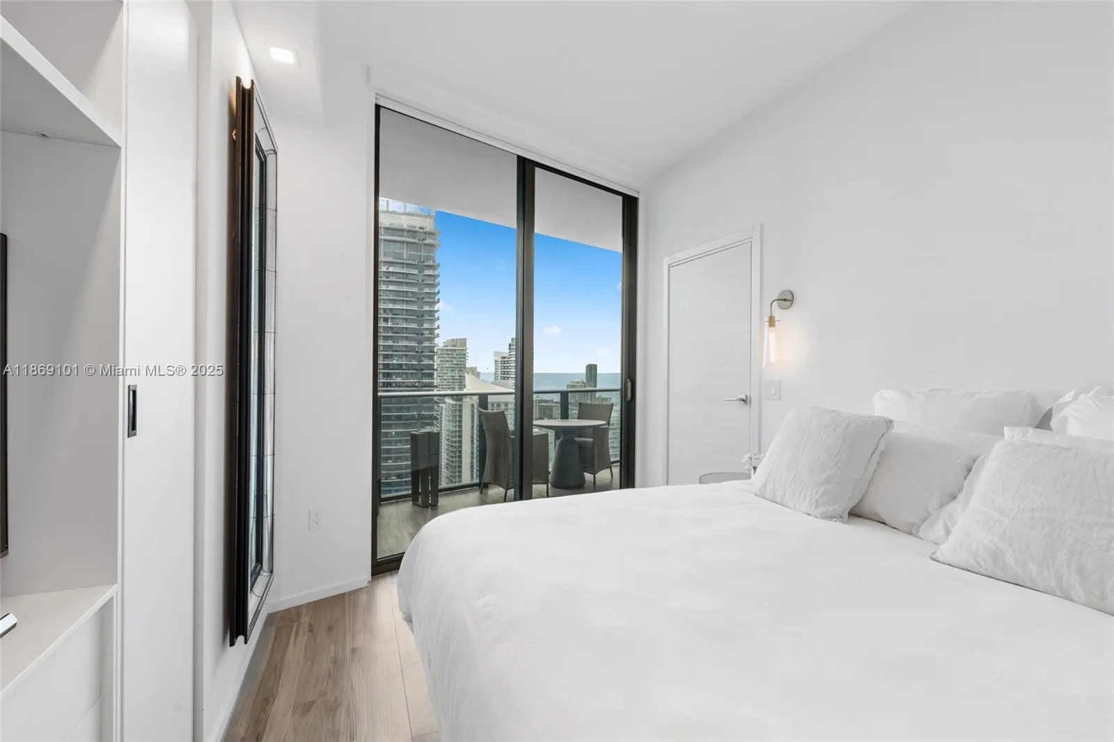 801 S Miami Ave # 4802, Miami FL 33130