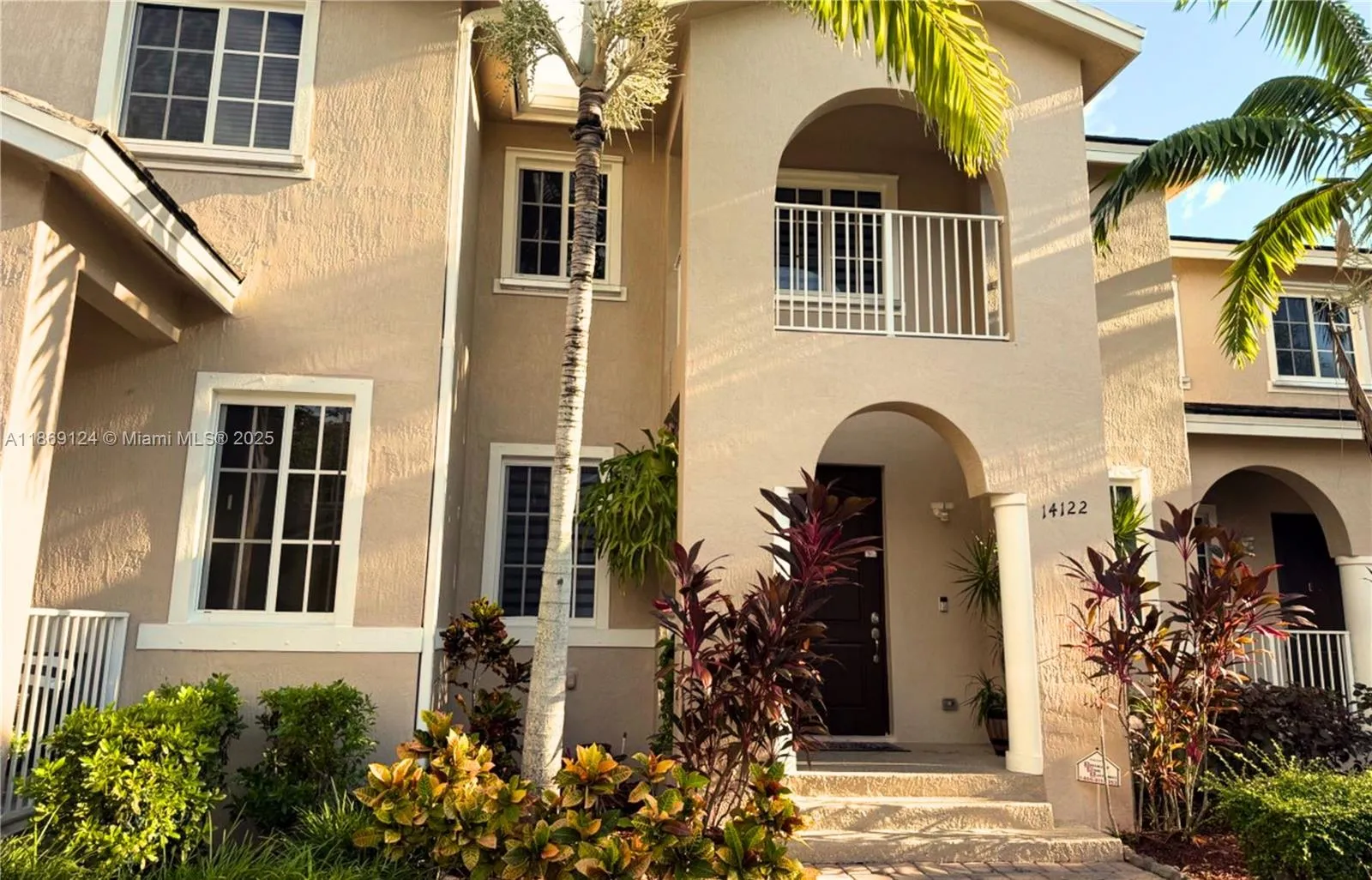 3 bedroom 2 bath for sale at 14122 SW 276th St, Homestead FL 33032