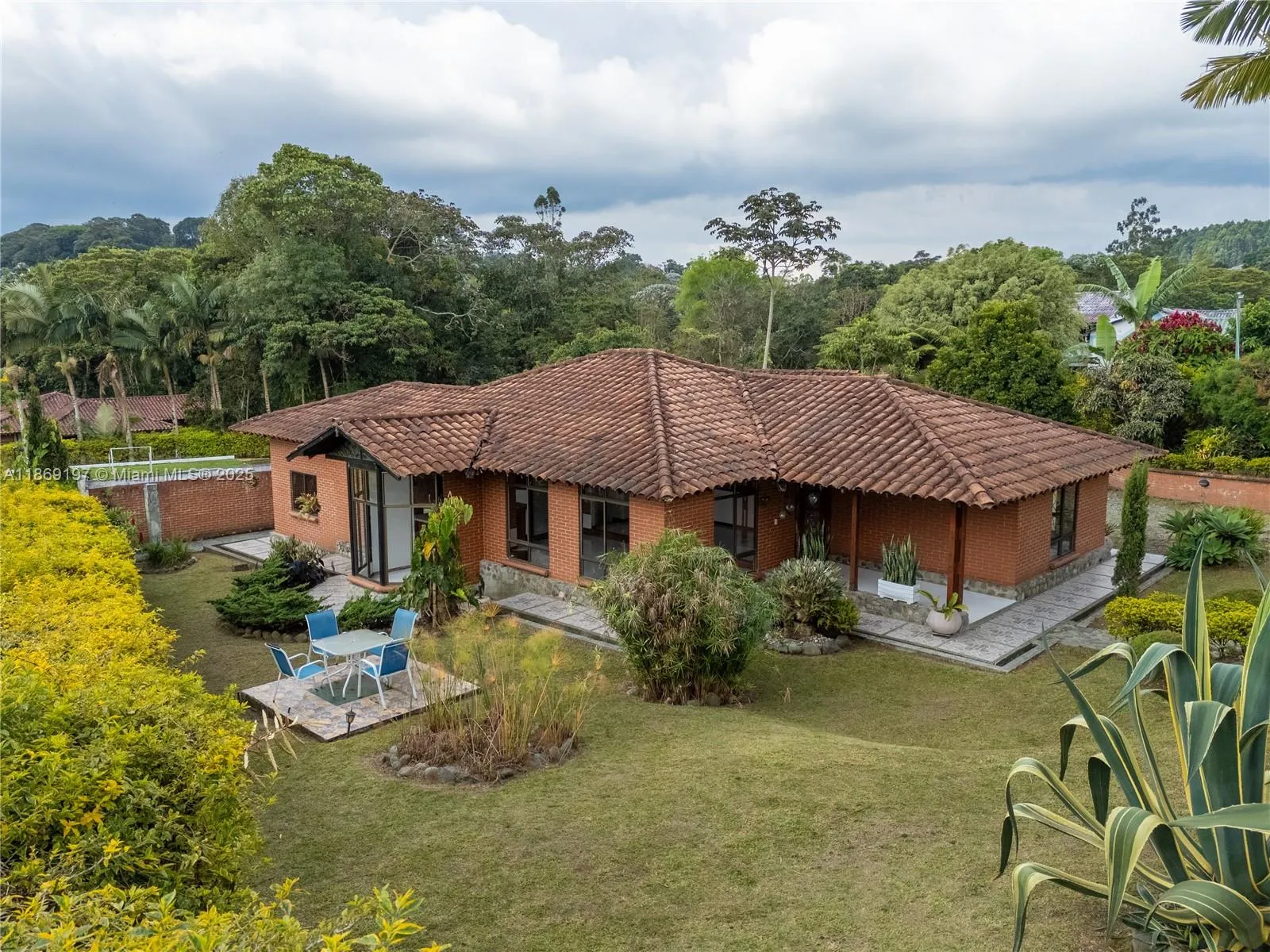 KM 7 Autopista del Cafe, FL 631001