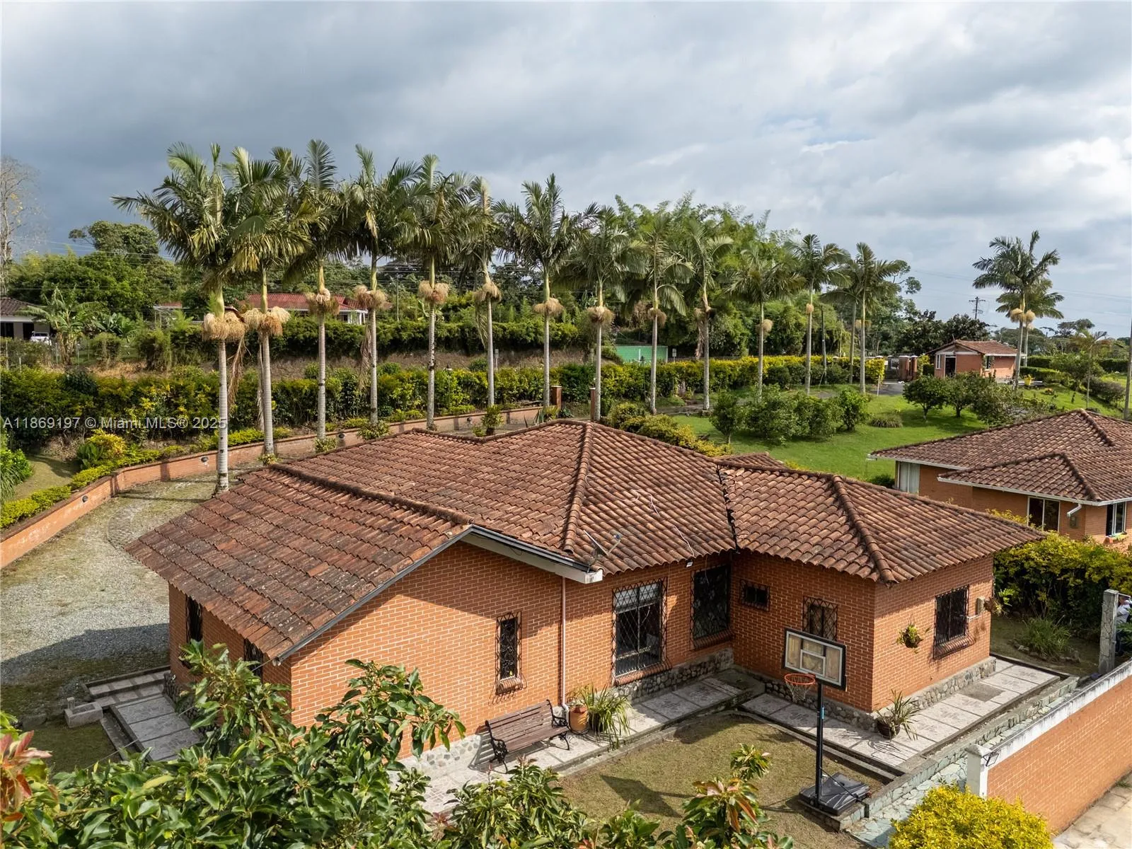 KM 7 Autopista del Cafe, FL 631001