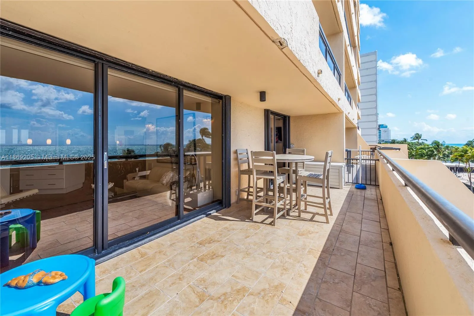 2555 Collins Ave # 607, Miami Beach FL 33140