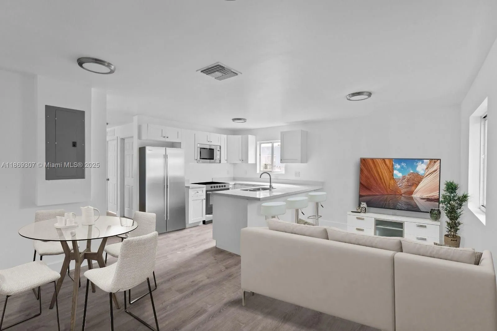 2770 NW 44 St, Miami FL 33142