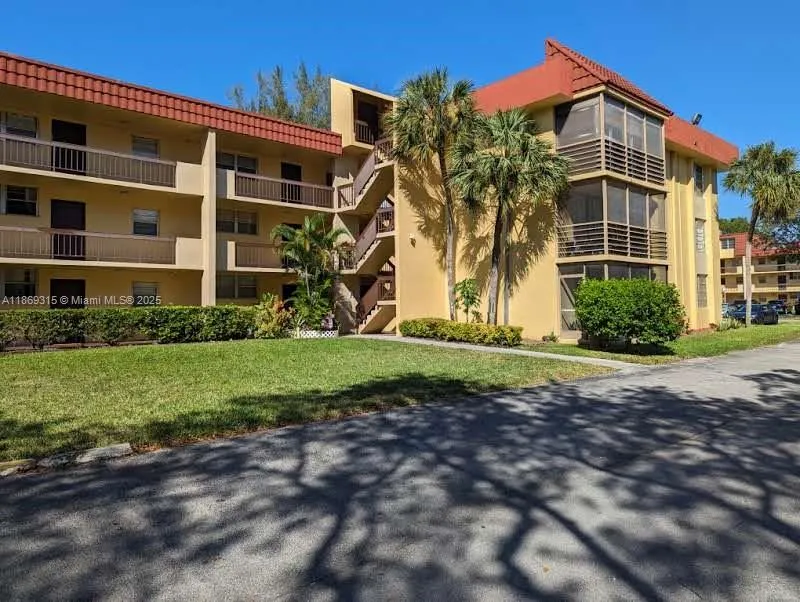 2 bedroom 2 bath for sale at 3390 Foxcroft Rd # C212, Miramar FL 33025