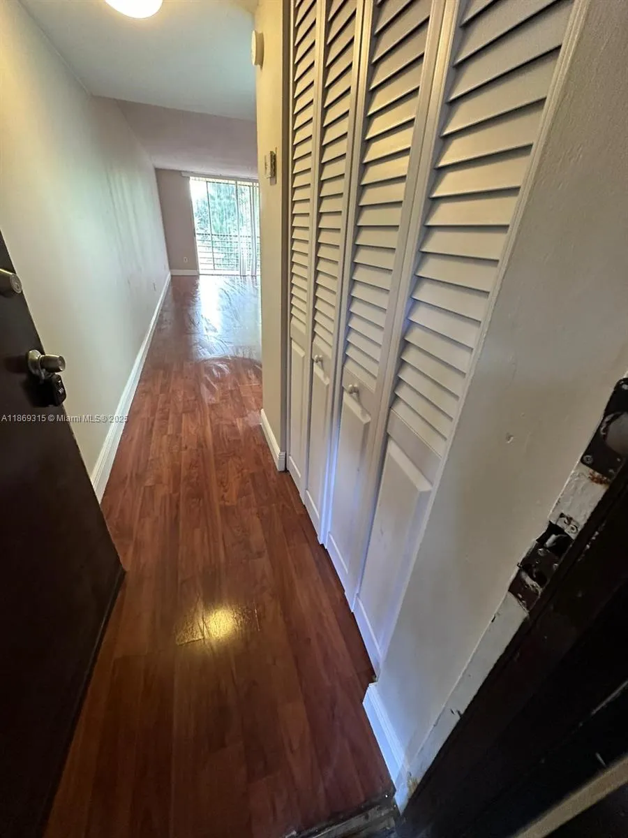 3390 Foxcroft Rd # C212, Miramar FL 33025