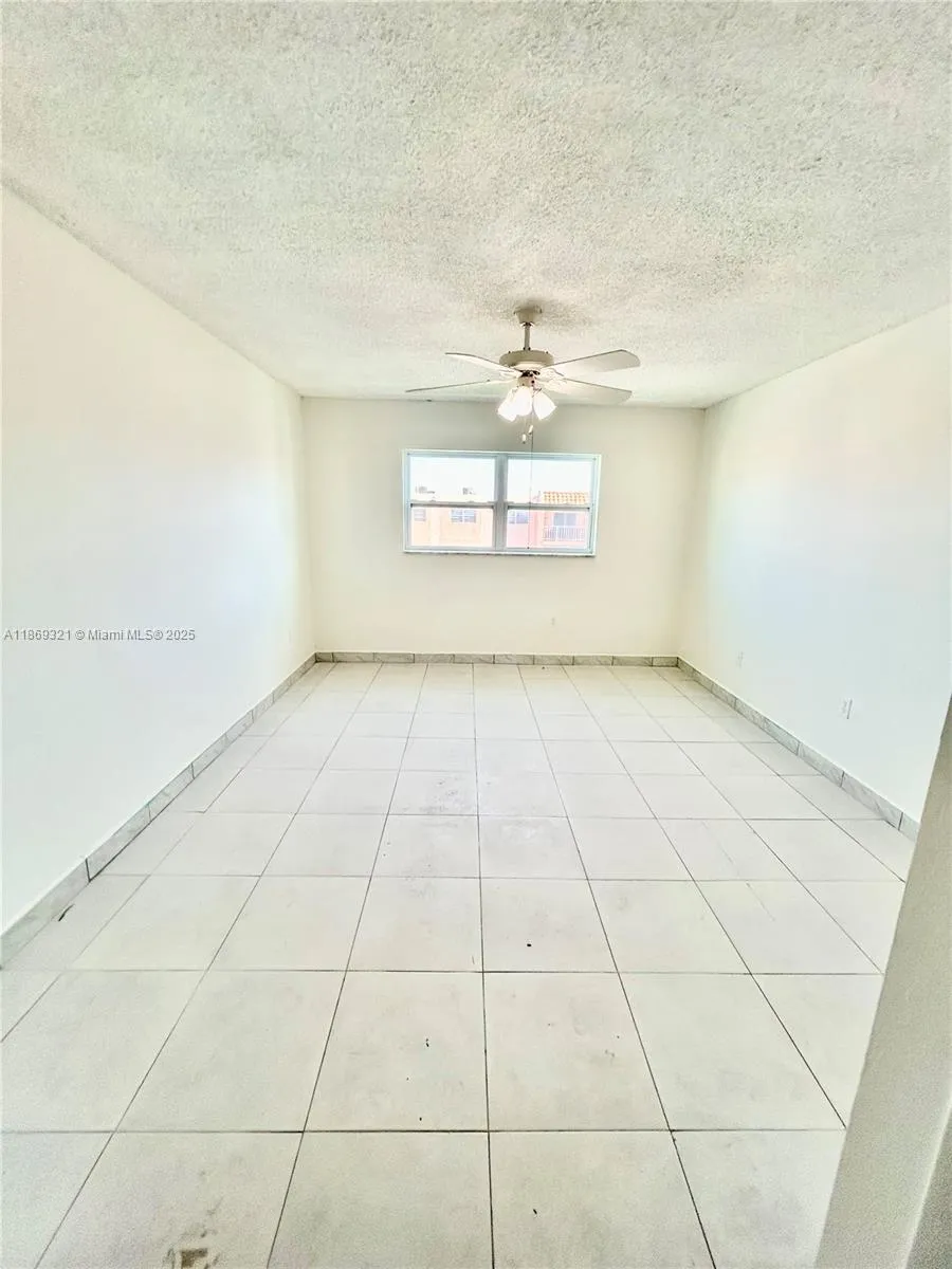 6130 W 19th Ave # 305, Hialeah FL 33012