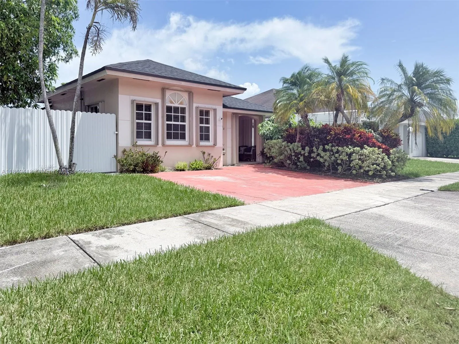 18013 SW 139th Pl, Miami FL 33177