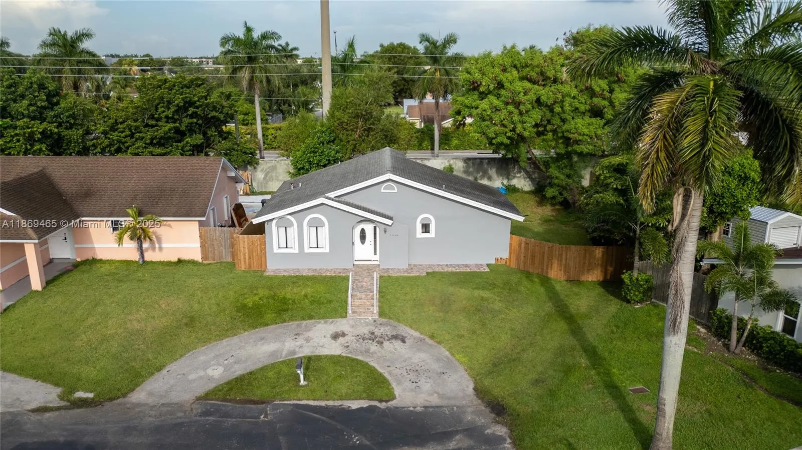 2 bedroom 2 bath for sale at 13648 SW 286th Ter, Homestead FL 33033