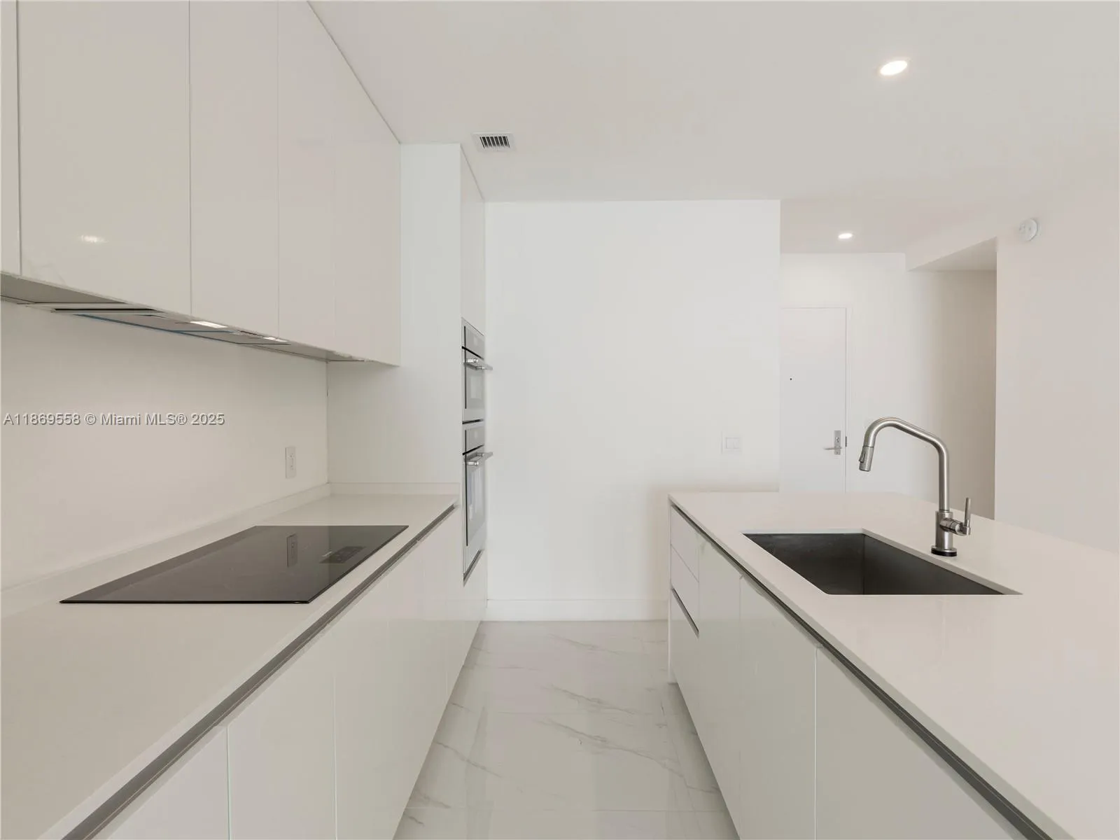 700 NE 24th St # 3606, Miami FL 33137