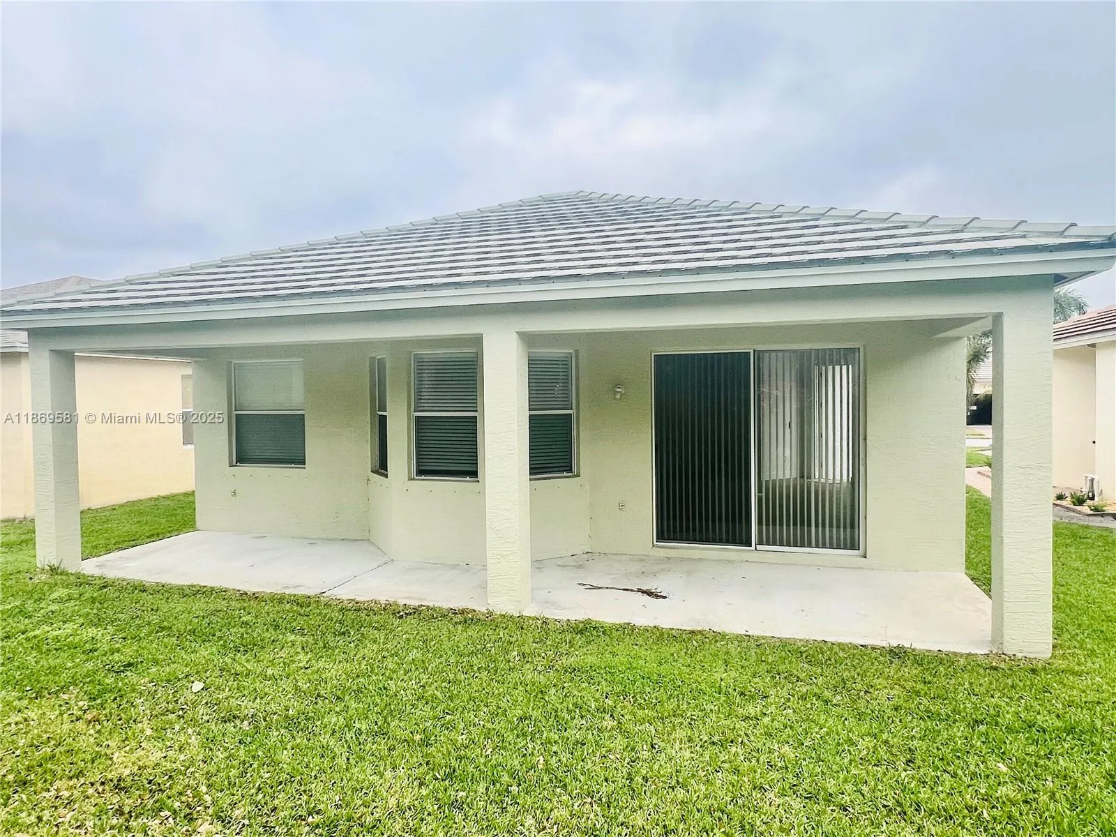 832 SW Rocky Bayou Ter, Port St. Lucie FL 34986