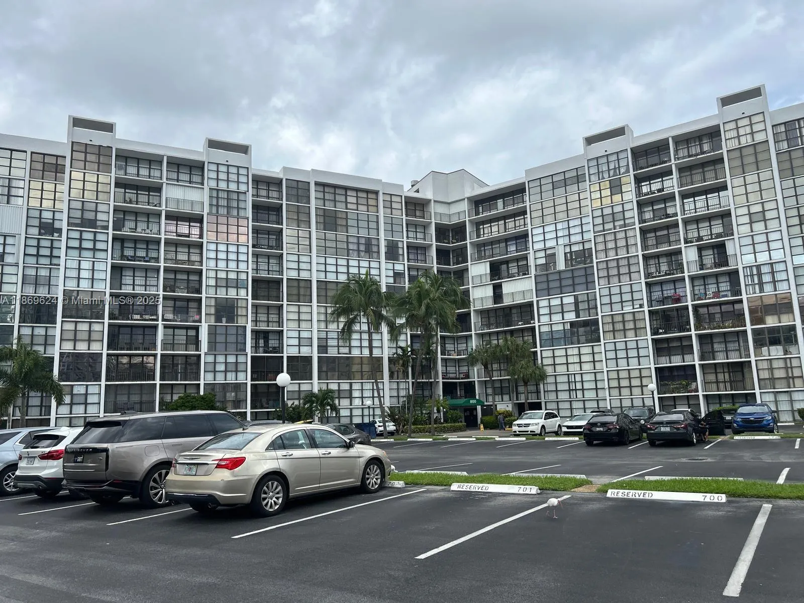 1 bedroom 1 bath for sale at 800 Parkview Dr # 406, Hallandale Beach FL 33009