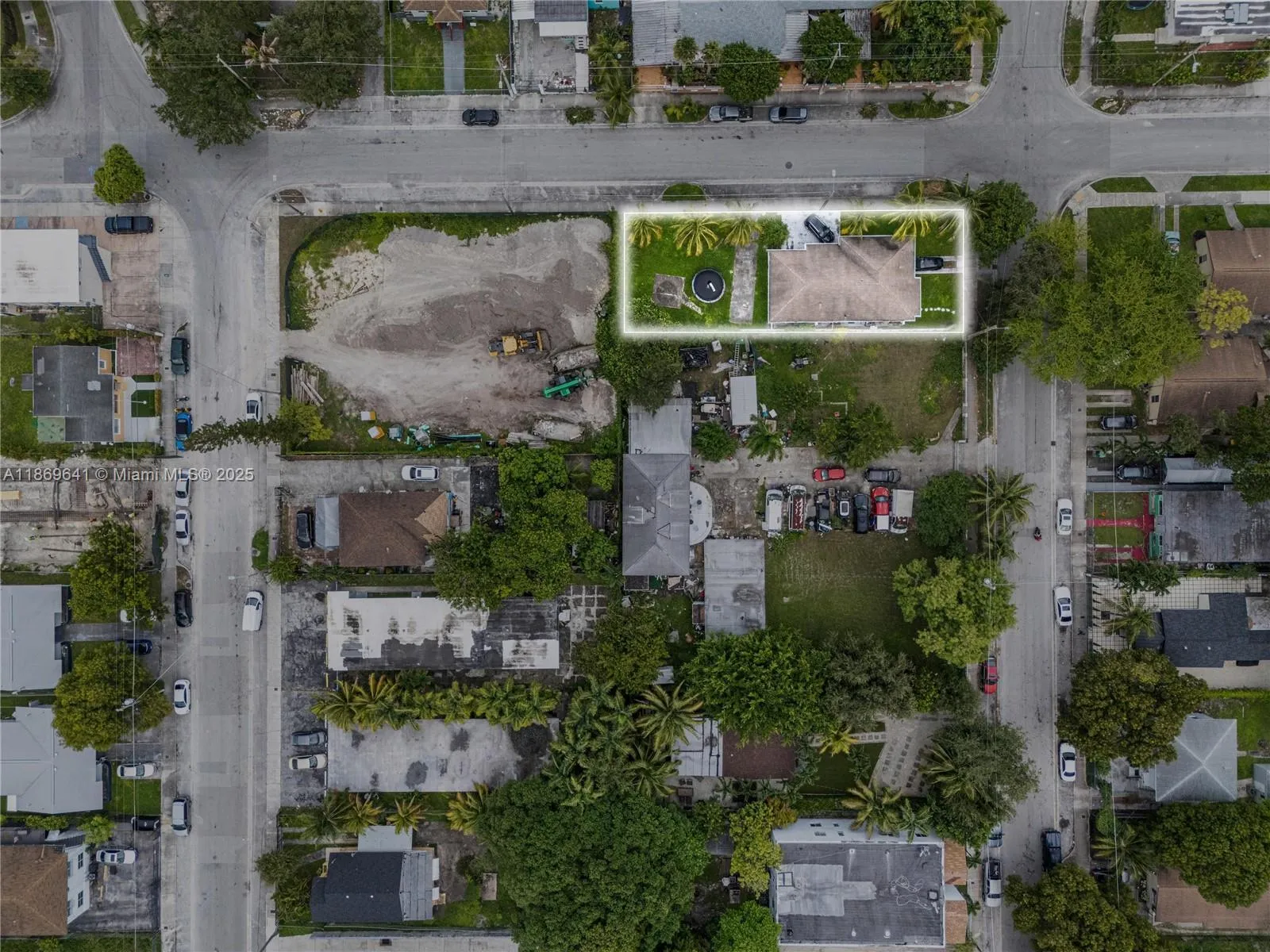 301 NW 34th St, Miami FL 33127