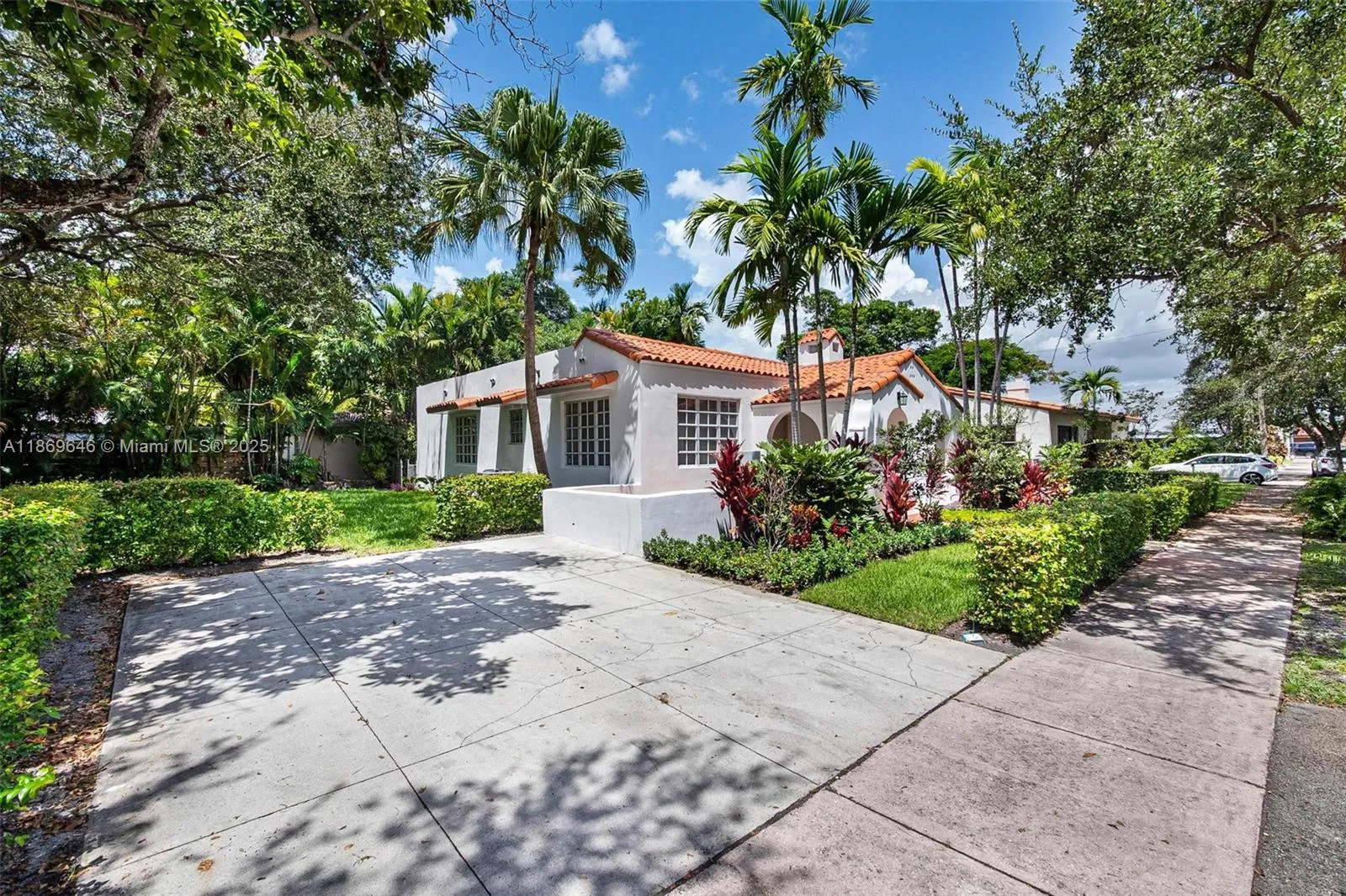 820 Lorca St, Coral Gables FL 33134