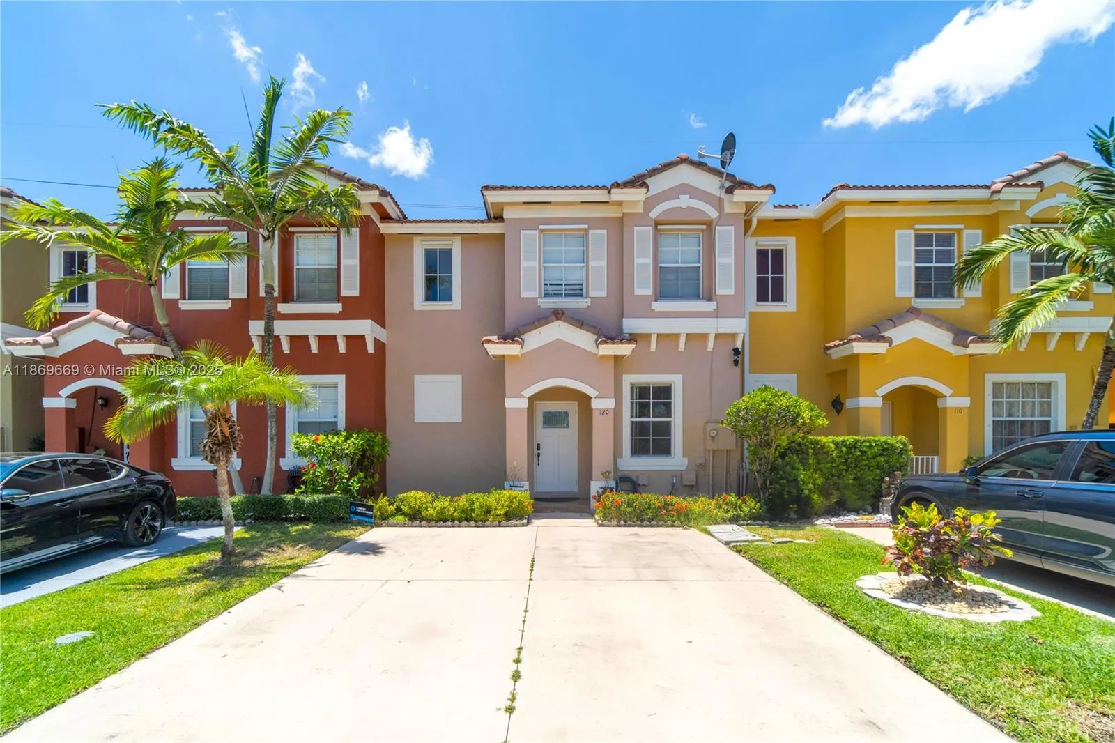 3 bedroom 3 bath for sale at 120 SE 6th Rd, Homestead FL 33030