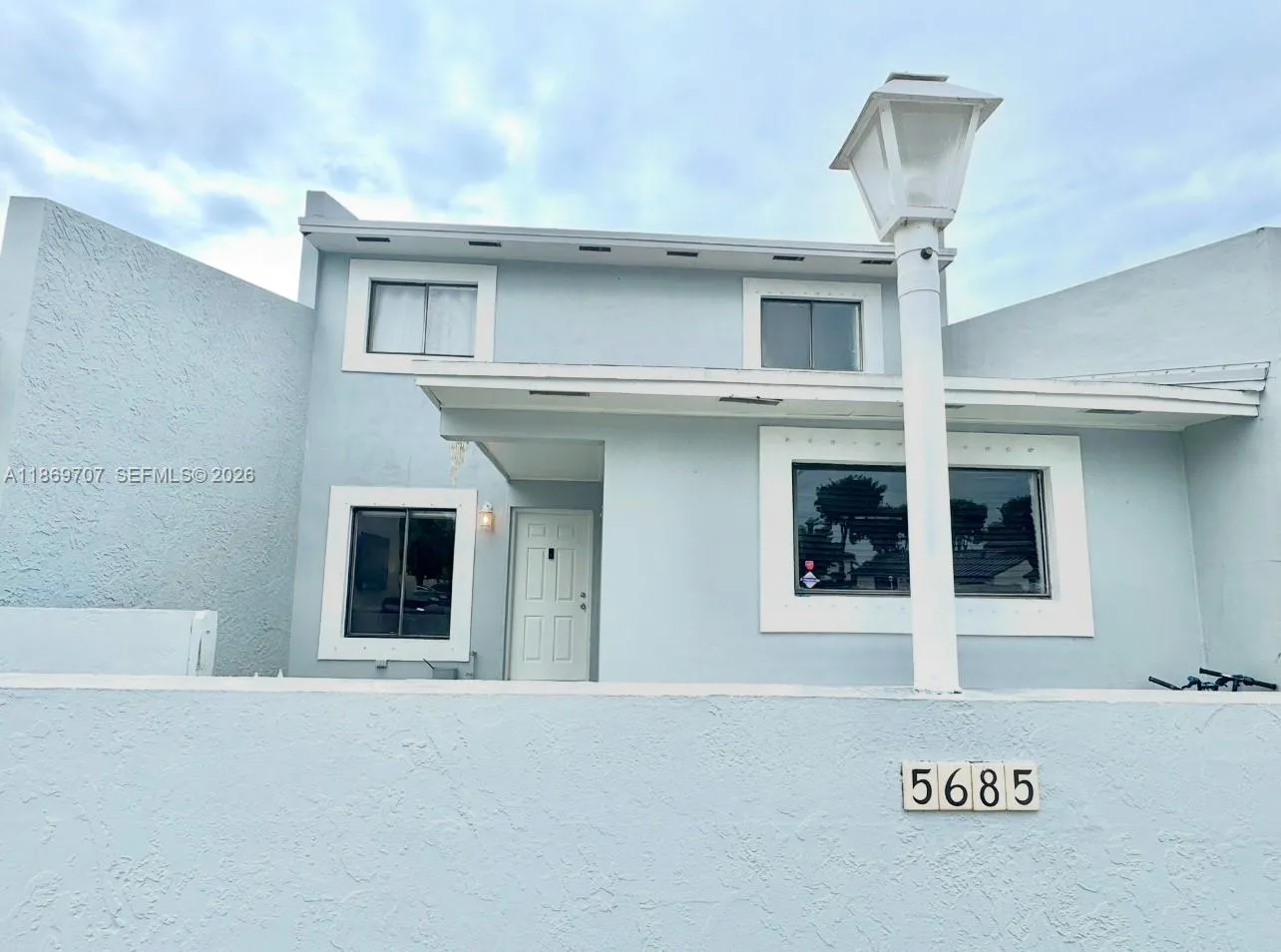 3 bedroom 2 bath for sale at 5685 NW 194th Ln, Miami Gardens FL 33055