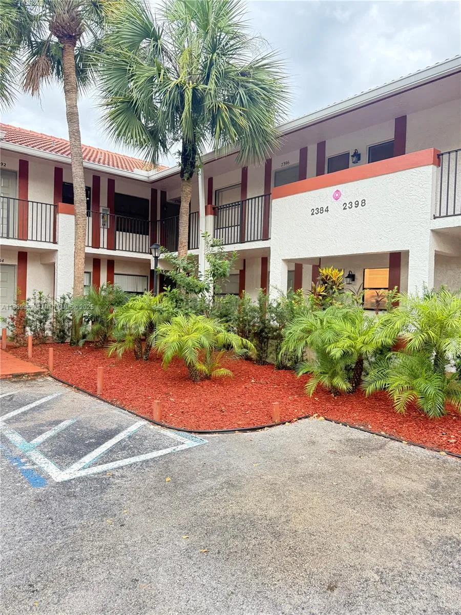 1 bedroom 1 bath for sale at 2388 Coral Springs Dr # 2388, Coral Springs FL 33065