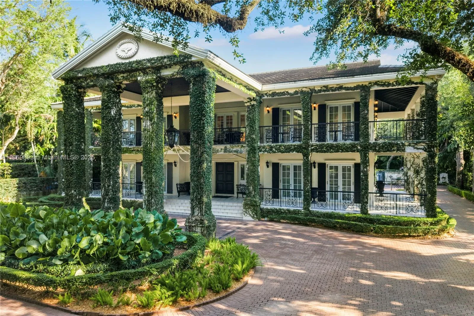 612 Sunset Dr, Coral Gables FL 33143
