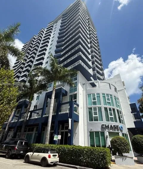 2 bedroom 2 bath for sale at 275 NE 18th St # 1610, Miami FL 33132