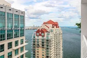 3 bedroom 2 bath for sale at 1200 Brickell Bay Dr # 4114, Miami FL 33131