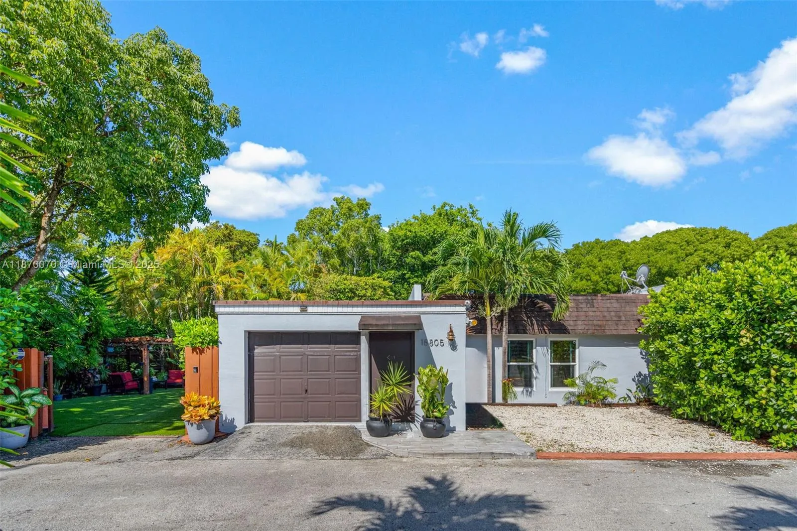 3 bedroom 2 bath for sale at 18805 W Lake Dr, Hialeah FL 33015