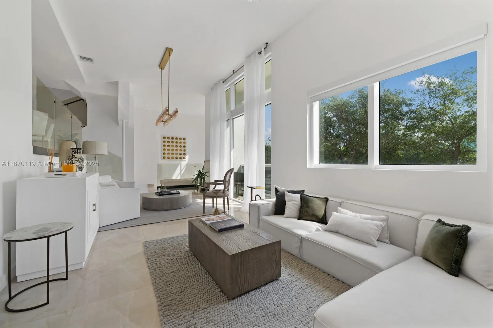 400 Alton Rd # 1A, Miami Beach FL 33139